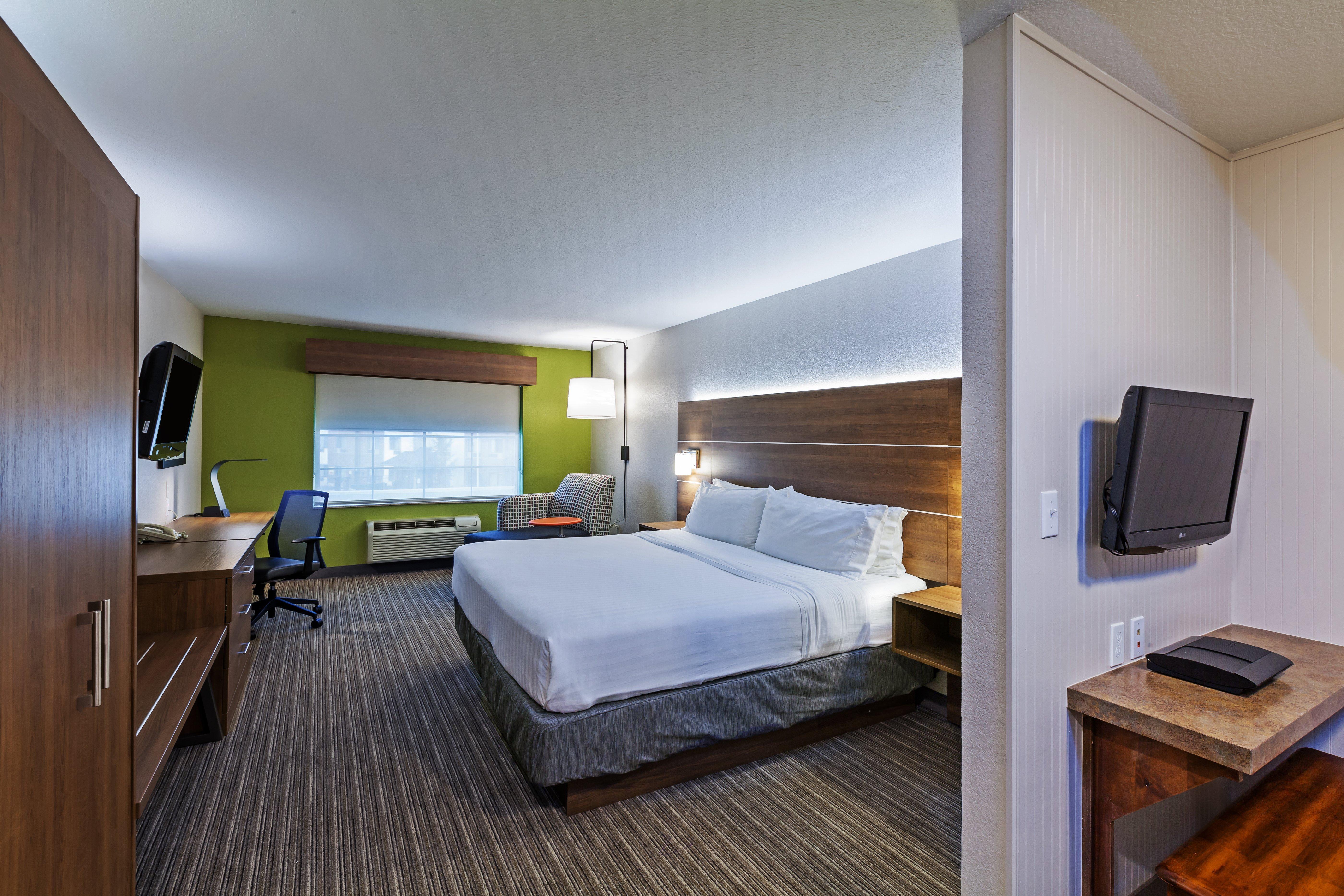 Holiday Inn Express & Suites Tulsa S Broken Arrow Hwy 51 By Ihg Екстериор снимка
