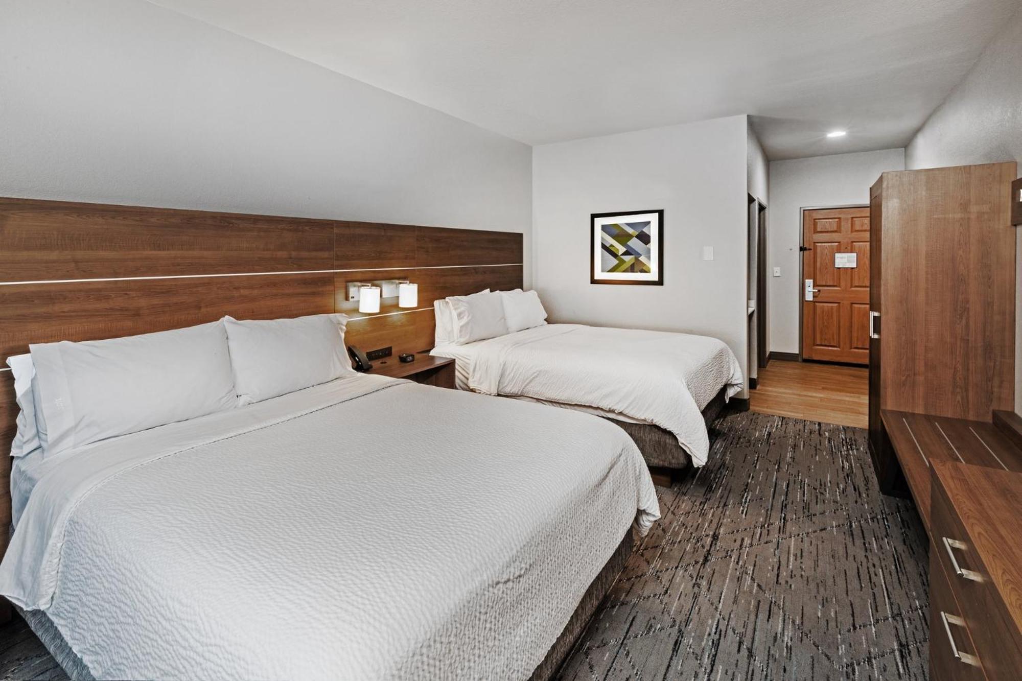 Holiday Inn Express & Suites Tulsa S Broken Arrow Hwy 51 By Ihg Екстериор снимка