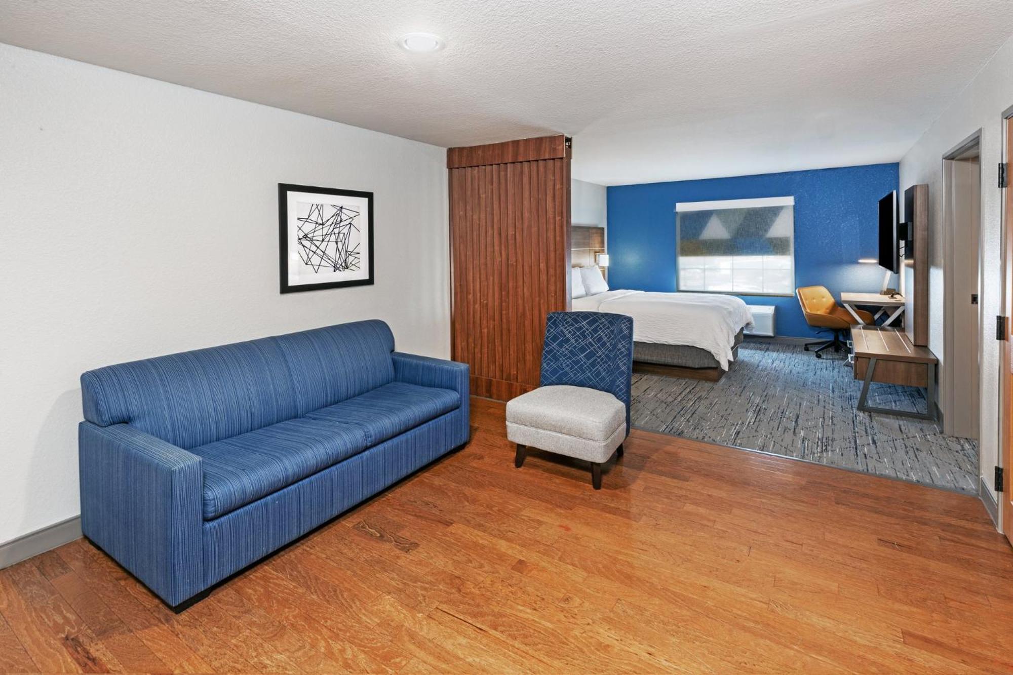 Holiday Inn Express & Suites Tulsa S Broken Arrow Hwy 51 By Ihg Екстериор снимка