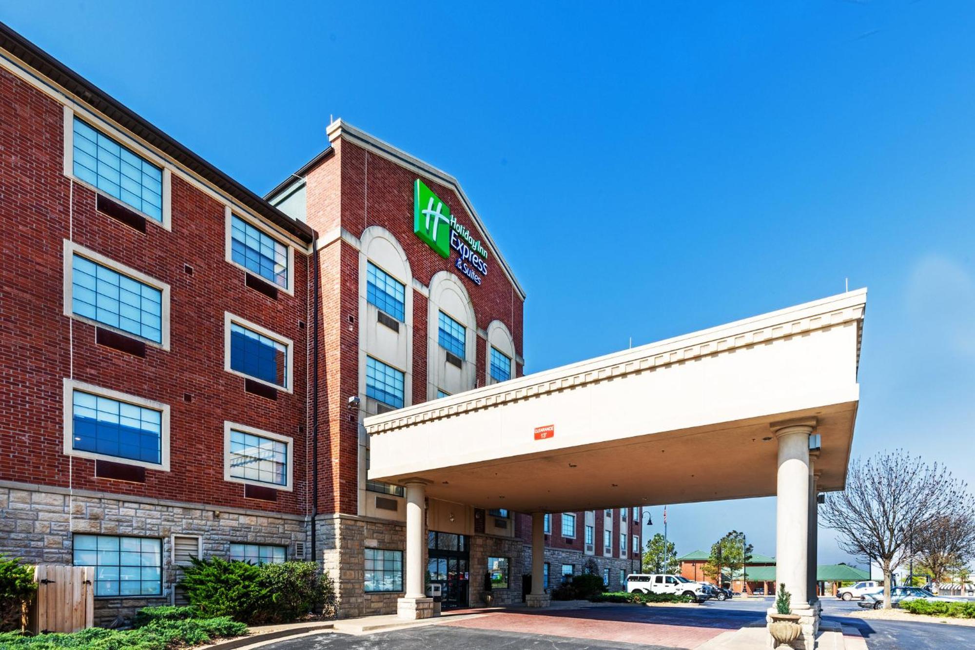Holiday Inn Express & Suites Tulsa S Broken Arrow Hwy 51 By Ihg Екстериор снимка